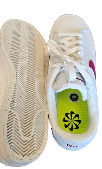 Nike Court Legacy Trainers Sneakers in White NEW Womens - Picture 7 of 10